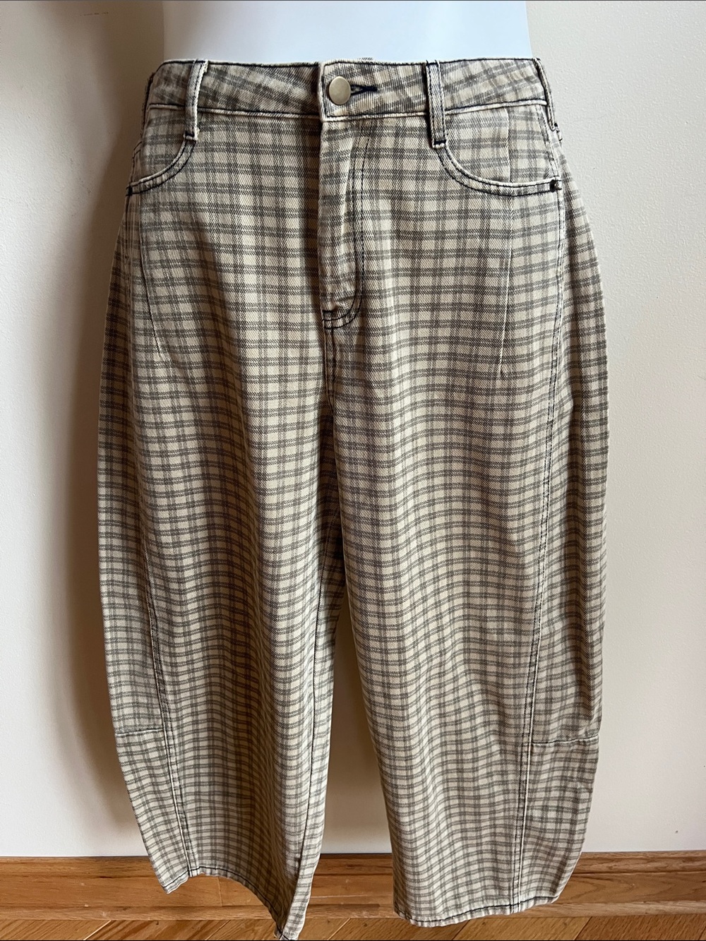 Miou Muse the Tanner pant Beige Plaid Relaxed Trousers - Picture 2 of 7